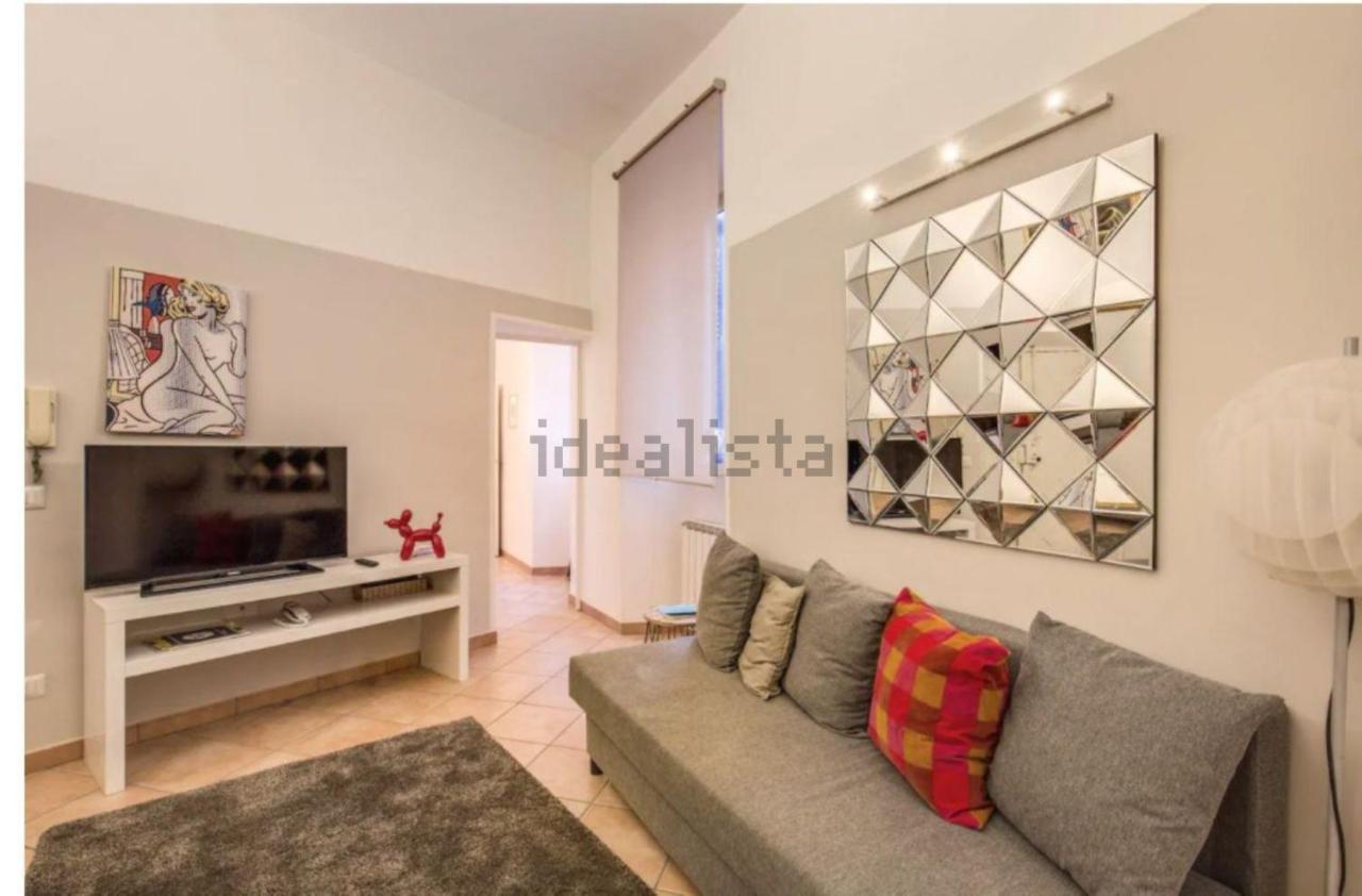 Apartmán Easy Life Campo De' Fiori Řím Exteriér fotografie